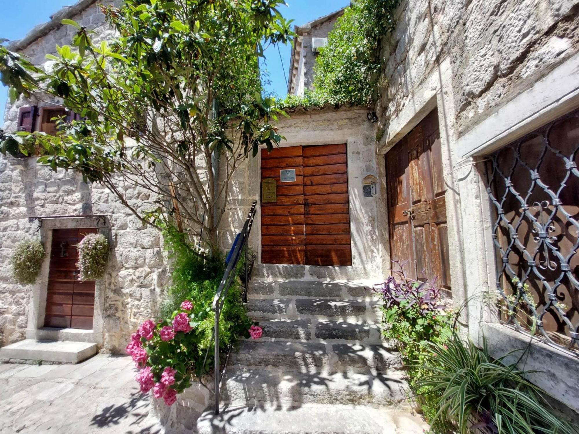 Bluemarine Rooms & Apartments Perast Exterior photo