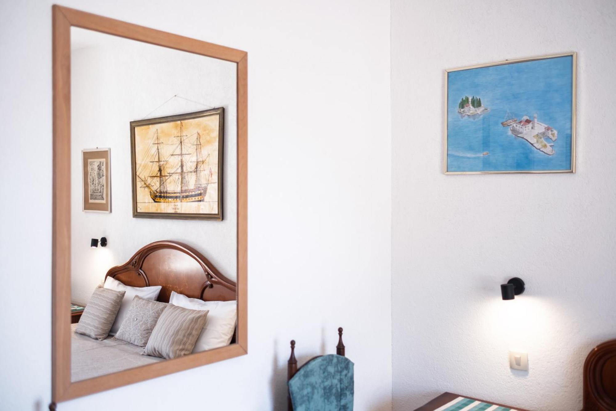 Bluemarine Rooms & Apartments Perast Exterior photo